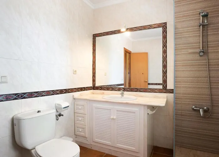 Robles בית נופש *